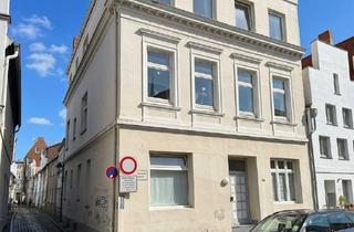 Anlageobjekt in 23552 Innenstadt, Charmantes Mehrfamilienhaus in begehrter Wohnlage auf der Lübecker Altstadtinsel im Domviertel