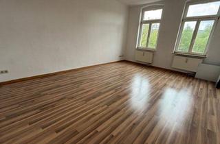 Wohnung mieten in Matthesstr. 27, 09113 Chemnitz, 3.OG / Bad mit Wanne + Fenster / Balkon an der Küche - frei ab sofort