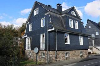 Einfamilienhaus kaufen in 57319 Bad Berleburg, Bad Berleburg - Einfamilienhaus in zentraler und idyllischer Lage