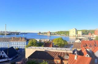 Wohnung kaufen in 24939 Flensburg, Flensburg - 4-Zi Whg mit atemberaubendem Fördeblick- Direkt am Nordertor
