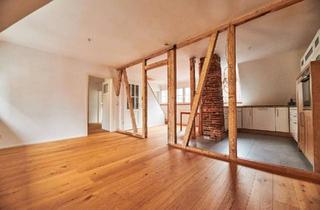 Wohnung kaufen in 71063 Sindelfingen, Sindelfingen - Wohnen mit Herz und Geschichte: Maisonette-Wohnung in d. Altstadt