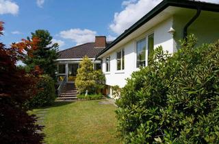 Villa kaufen in 34260 Kaufungen, Kaufungen - Einfamilienhaus mit Einliegerwohnung Kaufungen