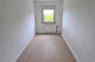 Wohnung kaufen in 09117 Chemnitz, Chemnitz - 4-Raum-Wohnung 80qm neu renoviert und vermietet Balkon Stellplatz
