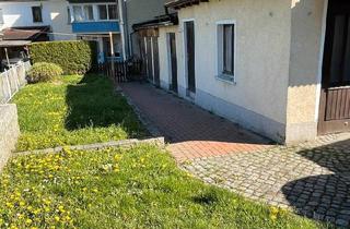 Haus kaufen in 02748 Bernstadt, Bernstadt auf dem Eigen - Reihenmittelhaus mit ELW für Handwerker