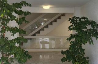 Wohnung kaufen in 42699 Solingen, Solingen - 1,5 Zimmer Apartment mit Garage und Sonnenloggia