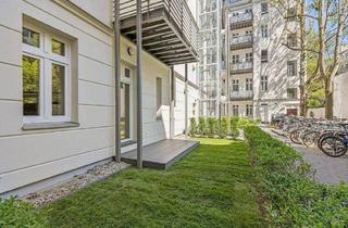 Wohnung kaufen in Savignyplatz, 10625 Berlin, Berlin - Nahe Savigny-Platz: Kernsanierte und sehr helle 2-Zimmer-Wohnung mit Terrasse