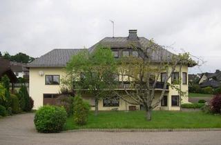 Einfamilienhaus kaufen in 56865 Blankenrath, Blankenrath - Großzügiges Einfamilienhaus mit mögl. Einliegerwohnung
