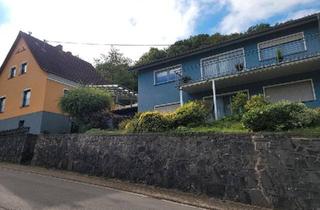 Haus kaufen in 66693 Mettlach, Mettlach - 2 frei stehende Einfamilienhäuser auf großen Anwesen