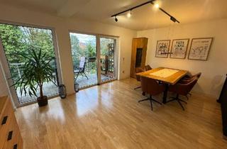Wohnung kaufen in 45470 Mülheim, Mülheim an der Ruhr - Gepflegte 3-Zimmer-ETW mit großem Wohnbereich, Balkon&Stellplatz