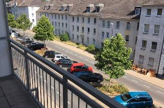Wohnung kaufen in 46242 Bottrop, Bottrop - Vermietete Eigentumswohnung mit zwei Balkonen in guter Lage