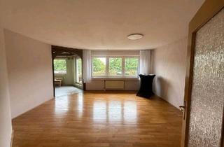 Wohnung kaufen in 45359 Essen, Essen - Essen-Schönebeck Maisonettewohnung mit Balkon und eigenem Garten.