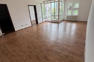 Wohnung kaufen in 94315 Straubing, Straubing - Schöne 3 Zimmer Wohnung in Straubing (Nahe Zentrum)