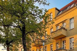 Wohnung kaufen in Am Bürgerpark, 13156 Berlin, Berlin - Charmante Altbauwohnung am Bürgerpark mit Stuck, Dielen und Balkon - 3,5 Zimmer auf ca. 85 m²
