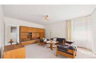 Wohnung kaufen in 65197 Wiesbaden, Endlich Platz für die Familie! 4½-Zimmer mit Balkon, Stellplatz & ruhiger Lage in Wiesbaden