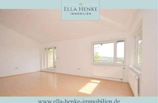 Wohnung kaufen in 38667 Bad Harzburg, Mit Aussicht über Harzburg: Moderne, helle 2-Zimmer-Wohnung mit Fahrstuhl + kleinem Balkon.
