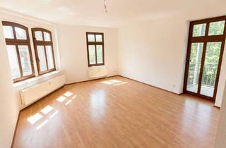 Wohnung kaufen in 04105 Zentrum-Nordwest, **Charmante leerstehende Wohnung im beliebten Waldstraßenviertel + Hinterhaus + Aufzug**