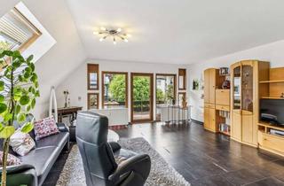 Wohnung kaufen in 57074 Siegen, Modernisierte 4 ZKB mit EBK, Balkon & Garage in zentraler Lage am Rosterberg