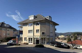 Wohnung kaufen in 79859 Schluchsee, Bezugsfrei: Renovierungsbedürftige 3,5-Zimmer-Dachgeschosswohnung mit Loggia & TG-Stellplatz
