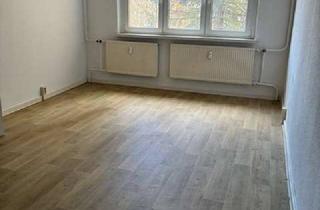 Wohnung mieten in Lindemannstraße, 99867 Gotha, Familienfreundlicher 4-Zimmer-Raumgewinn mit offener Küche und Spielplatz im Innenhof