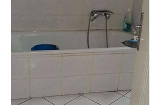 Wohnung mieten in Kettelerstr. 1a, 46117 Osterfeld-West, MIETFREI!!! Renovierungsbedürftige 2,5 Dachgeschosswohnung (Mietfreiezeit nach Vereinbarung)