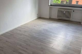 Wohnung mieten in 26384 Heppens, Stilvoll renovierte Wohnung mit Balkon und modernem Bad