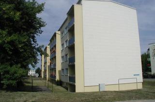 Wohnung mieten in Fritz-Reuter-Platz 22, 19417 Warin, Kleine, neu hergerichtete Wohnung mit tollem Ausblick