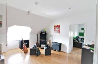 Wohnung mieten in Hattinger Straße 42, 58332 Schwelm, Helle 3- Zimmer Dachgeschoss Wohnung
