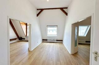 Wohnung mieten in Kurstraße, 13585 Spandau, Großzügige Dachgeschosswohnung mit Terrasse in Spandau!