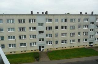 Wohnung mieten in Fritz-Reuter-Platz 23, 19417 Warin, 2,5-Zimmer-Wohnung mit Balkon