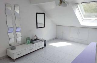 Wohnung mieten in Viktor-Reuter-Straße 42b, 44623 Herne-Mitte, NEU: Attraktive, 2-Zimmer-DG-Wohnung in Herne-Mitte im 3-FH mit Fußbodenheizung