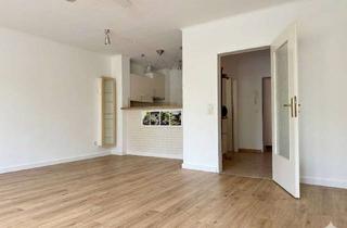 Wohnung mieten in 25469 Halstenbek, Frisch renoviert: 1,5-Zi.-Wohnung mit neuem Bad & neuem Boden - Dachterrasse inklusive