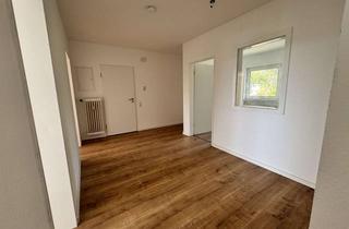 Wohnung mieten in Ahornweg, 57577 Hamm, Zuhause mit 4 Zimmern und Balkon in Hamm (Sieg)