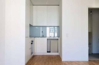 Wohnung mieten in Driesener Straße 8B, 10439 Prenzlauer Berg, Wunderschöne 2-Zi.-Whg. mit Loggia & hochwertiger EBK