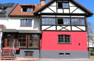 Doppelhaushälfte kaufen in 64367 Mühltal, Individuell mit Stil, Altbau-Doppelhaushälfte, Mehrgenerationen, große Fam., Wohnen und Arbeiten!