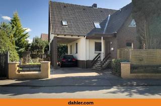 Haus kaufen in 38518 Gifhorn, Viel Platz für die Familie – 7-Zimmer-Haus mit Garagen und Carport