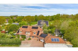 Villa kaufen in 24799 Friedrichsholm, Exklusive Familienvilla mit Wellnessbereich, Aufzug und großem Grundstück in Friedrichsholm