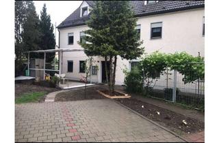 Haus kaufen in Ringstraße 10, 86391 Stadtbergen, 6-Familienhaus in ruhiger Lage zur Kapitalanlage