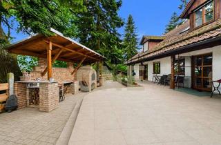 Villa kaufen in 84066 Mallersdorf-Pfaffenberg, Stilvolle Landhausvilla mit separater Einliegerwohnung und Weitblick