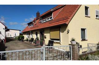 Haus kaufen in 37176 Nörten-Hardenberg, Tolles 2-3 Familienhaus mit tollem Ausblick zur Burg Hardenberg-Preis VB