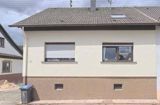 Haus kaufen in 66793 Saarwellingen, Familienfreundliches Haus mit großem Grundstück