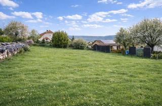 Grundstück zu kaufen in 91356 Kirchehrenbach, Hören Sie das? Die Stille der Konkurrenz. Das 'ausgestorbene' Baugrundstück in dieser Top-Lage!