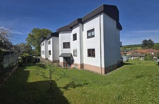 Wohnung kaufen in 74869 Schwarzach, Kapitalanlage oder neues Zuhause: Schöne 3-Zimmerwohnung mit Balkon und viel Potenzial
