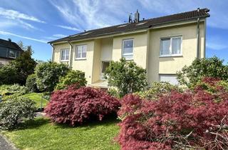 Wohnung kaufen in 42659 Solingen-Mitte, Helle moderne Dachgeschosswohnung in Traumlage