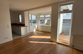 Wohnung kaufen in Schauenburgerstraße 69, 24118 Ravensberg, HELLE DACHGESCHOSSWOHNUNG MIT TERRASSE & NEUER KÜCHE IN KIEL-MITTE