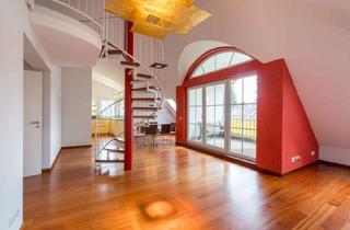 Wohnung kaufen in 82194 Gröbenzell, Exklusive und außergewöhnliche Dachgeschosswohnung mit Galerie zum Kauf in Gröbenzell