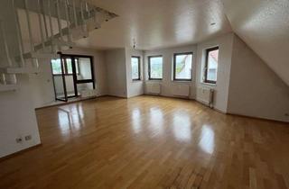 Wohnung kaufen in 71277 Rutesheim, Wohnen mit Weitblick - Maisonette mit Charme und ruhiger Lage