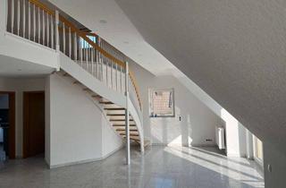 Wohnung mieten in 90427 Boxdorf, Helle 2,5-Zimmer Galerie-Wohnung mit Balkon und EBK in Nürnberg/Boxdorf für Single oder Paar