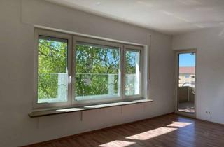 Wohnung mieten in Aufseßstr., 91052 Erlangen, Attraktive 4 Zimmer-Wohnung mit Loggia und Blick ins Grüne!