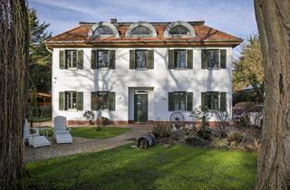 Villa kaufen in 15366 Hoppegarten, Villa im Landhausstil zu verkaufen. Ruhige Stadtrandlage am Naturschutzgebiet "Erpetal".