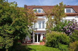 Doppelhaushälfte kaufen in 71083 Herrenberg, Moderne Doppelhaushälfte in naturnaher Hanglage mit Fernblick – ideal für Familien